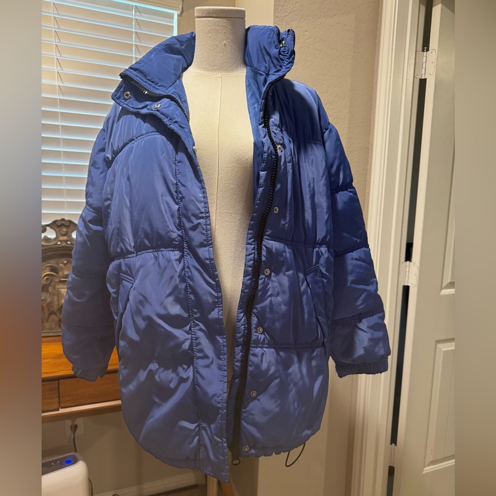 H&M Women's Blue Puffer Jacket